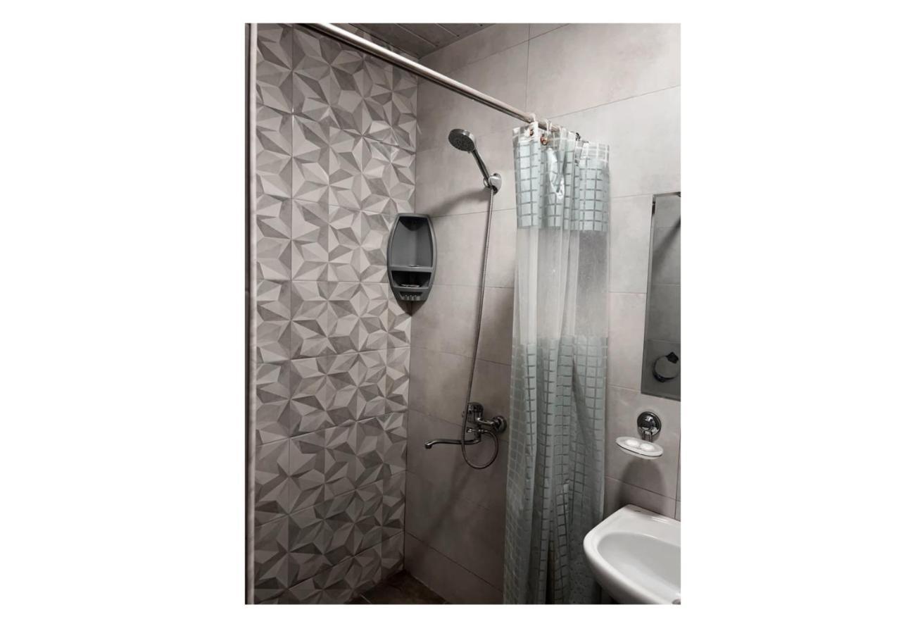 Avalon Hotel Armenia Yerevan Exterior foto